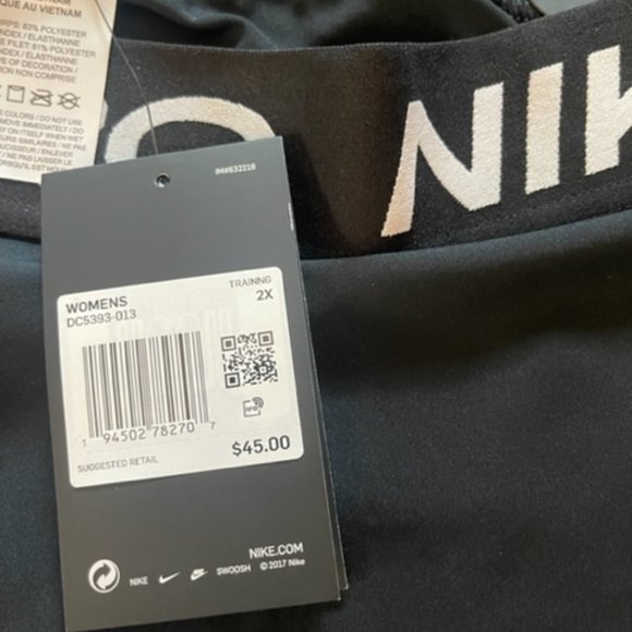 Nike, Capri Leggings - Picture 3 of 3